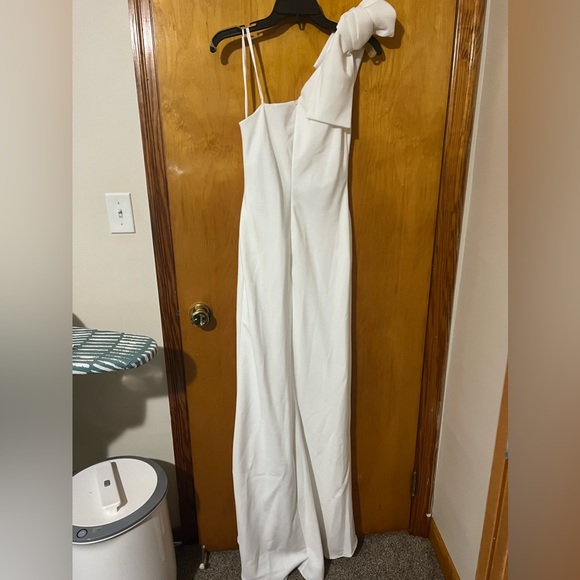 Ieena for Mac Duggal One Shoulder Bow Gown - Picture 4 of 9